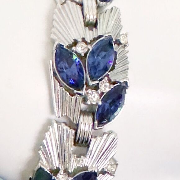 Crown Trafari  silvertone deep blue sapphire crystal bracelet - Picture 8 of 13